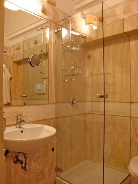 Residenza Al Corso Suites Roma Oda fotoğraf